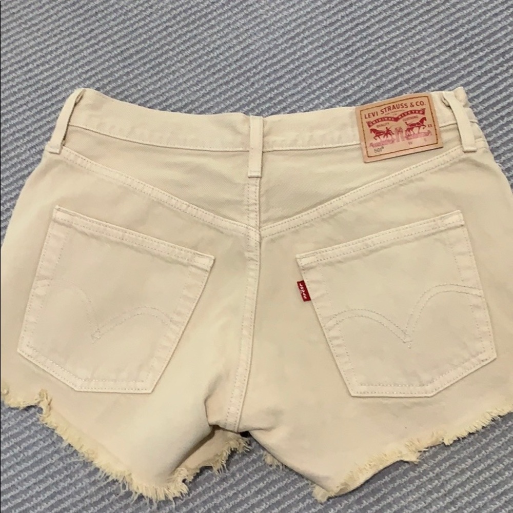 Levi's Tan Jean Shorts - Picture 5 of 5